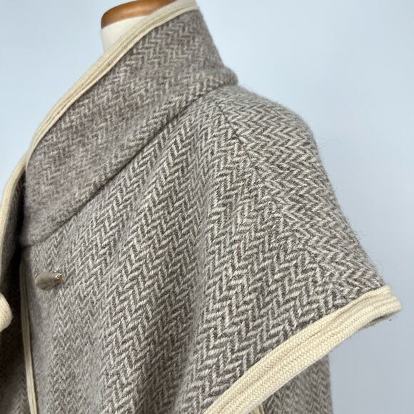 Vtg Natural Knitwear Wool Blanket Vest Coat Tan Tweed Reversible Herringbone MCM - Picture 6 of 12